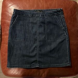 Prana knee-length blue jeans skirt size 8. Very good condition